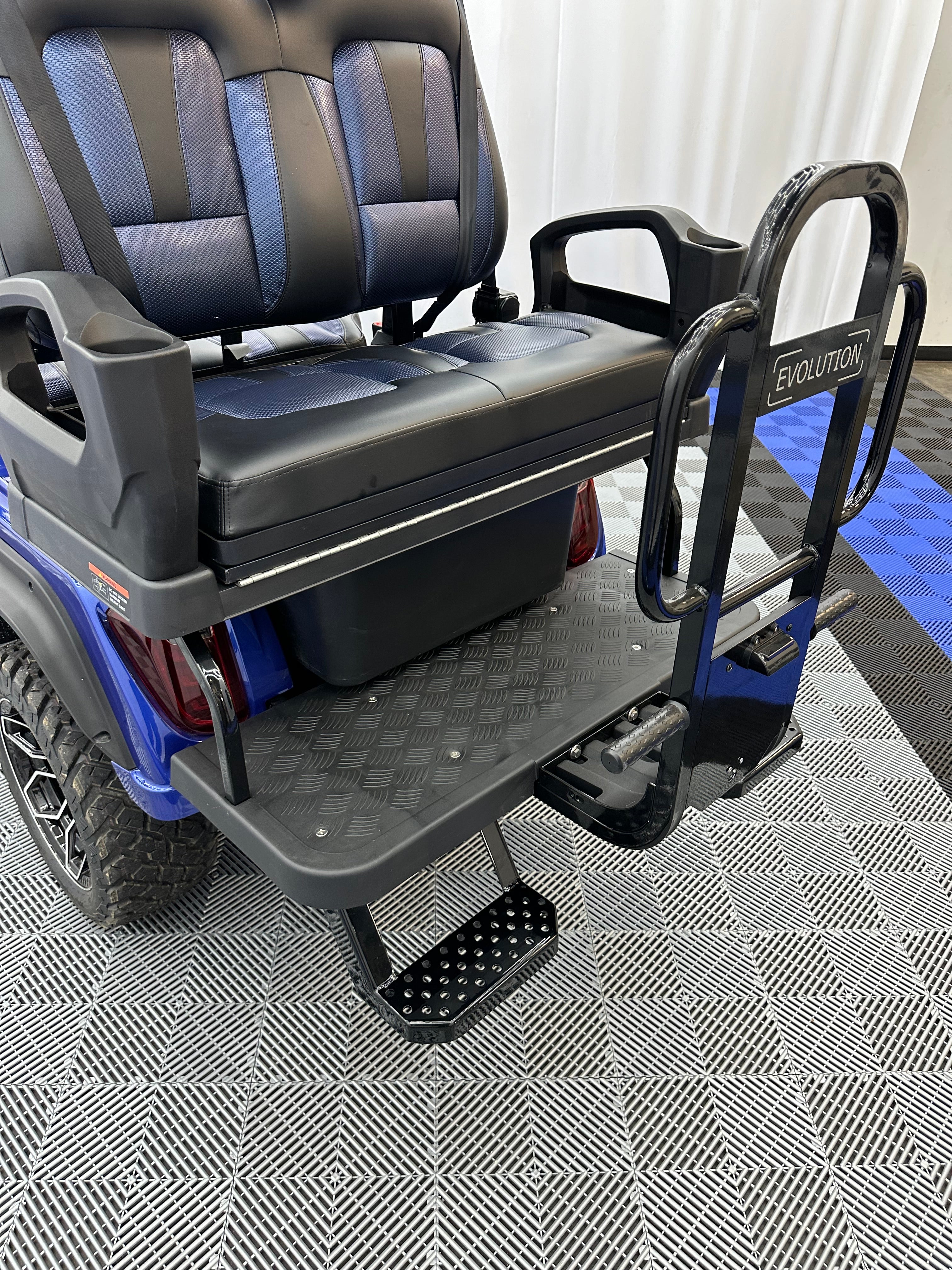 Evolution D5 2+2/Classic/Forester Rear Seat Step Kit