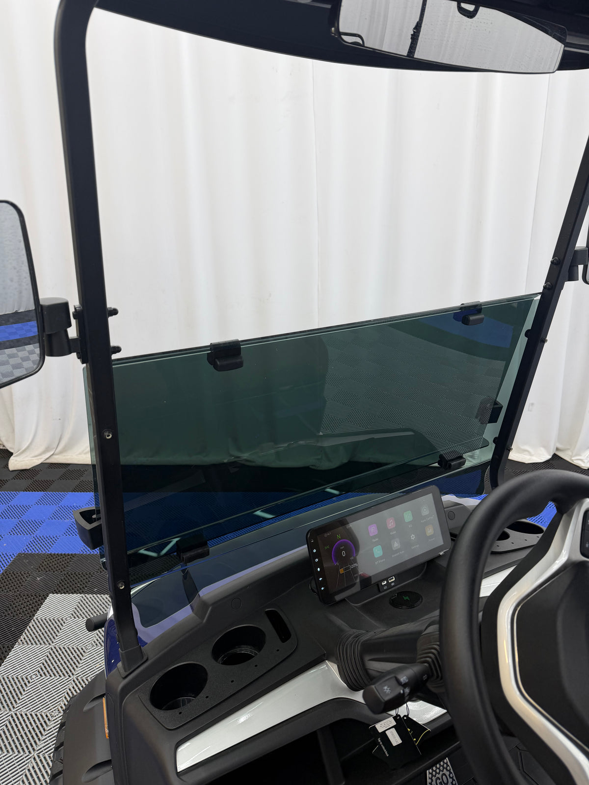 Dach Falcon Ultra Tinted Windshield (HEAVY DUTY) - Dark Tint