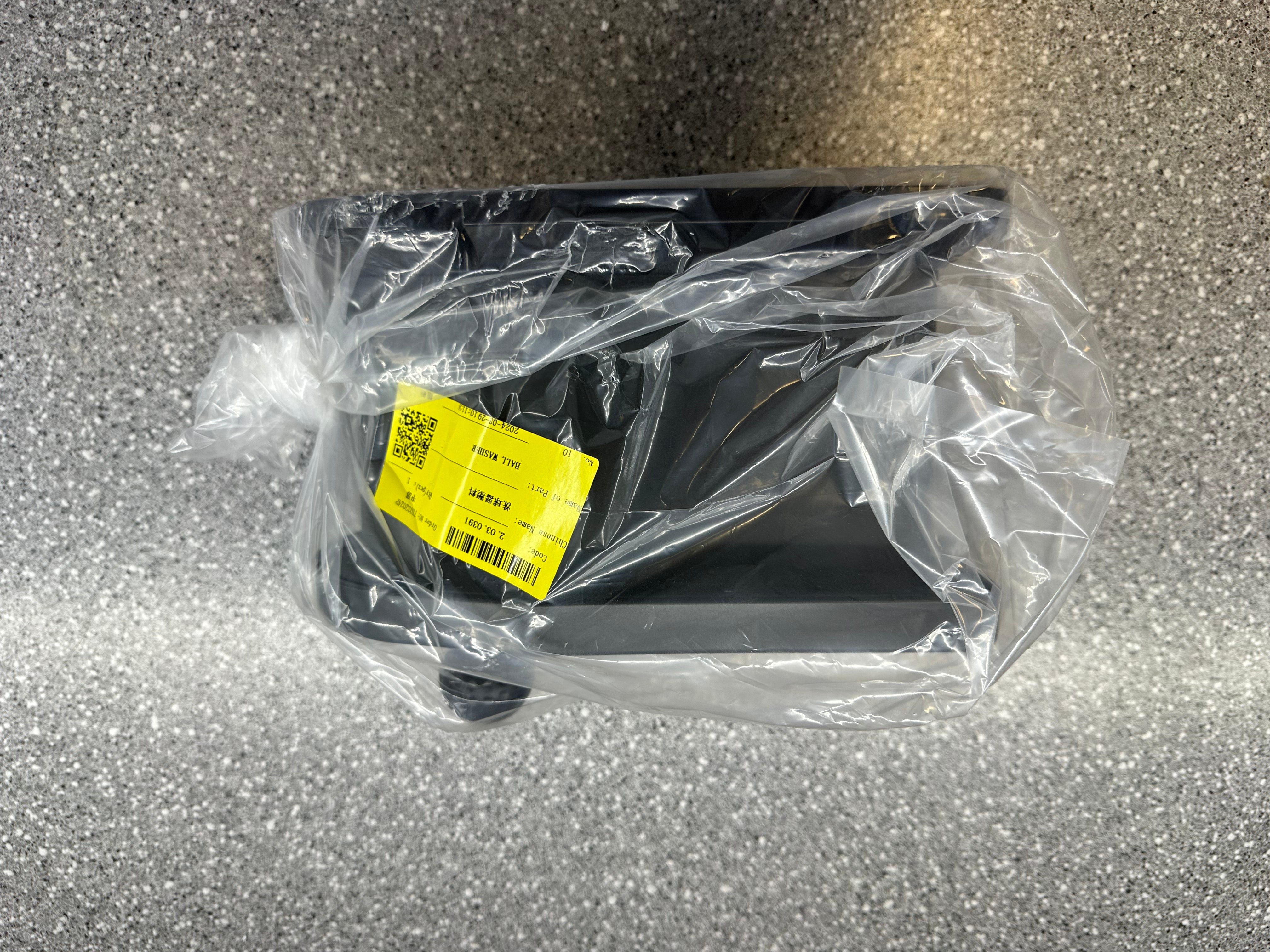 Evolution EV Golf Ball/Club Cleaner with Bracket