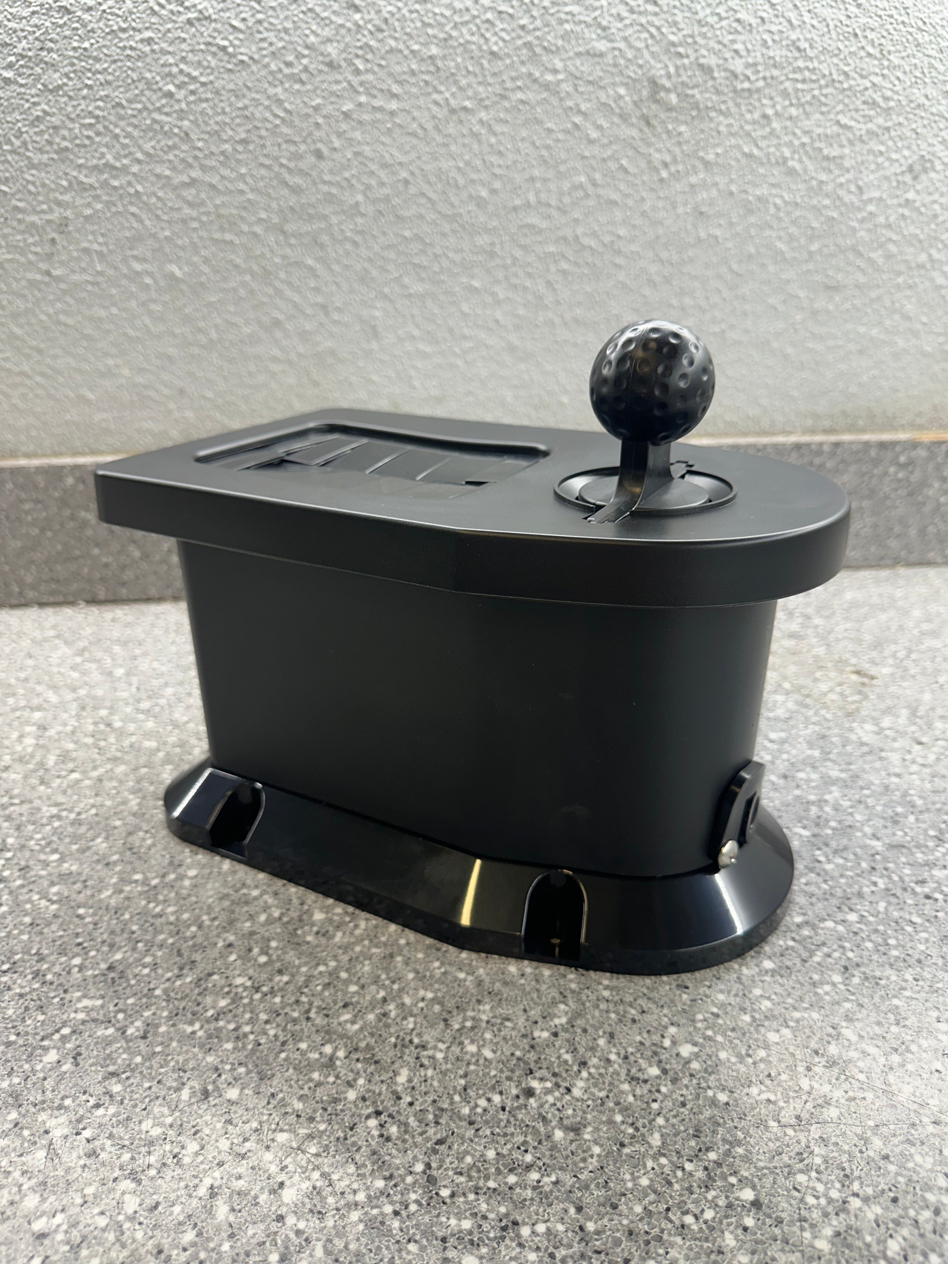 Evolution EV Golf Ball/Club Cleaner with Bracket