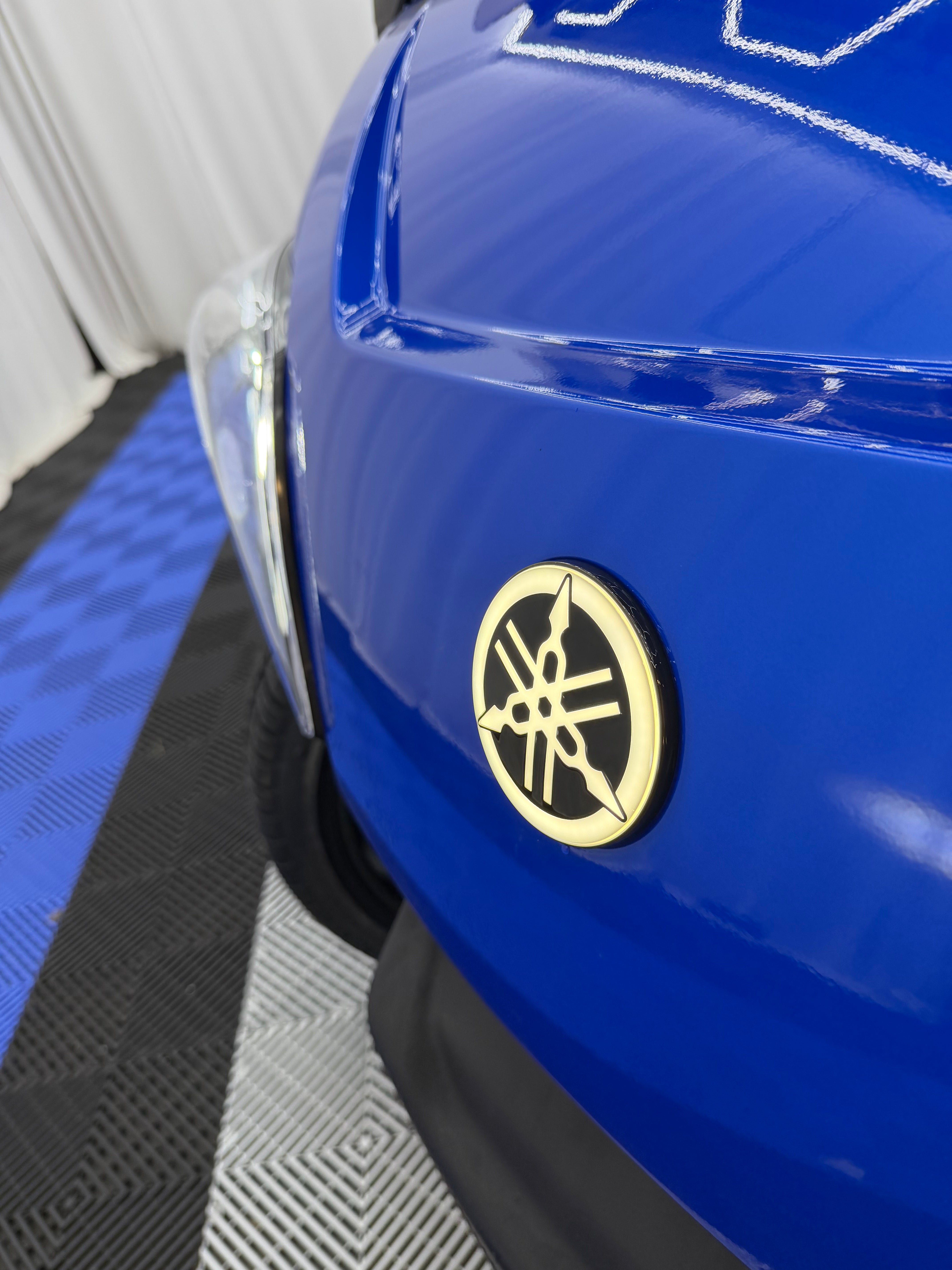 Yamaha Drive2 Back Lit Front LED Logo